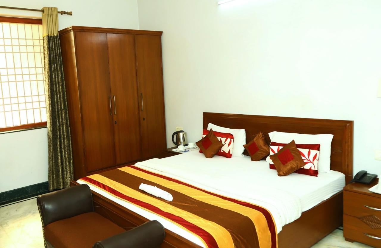 Angel Nri B&B Greater Noida Eksteriør billede