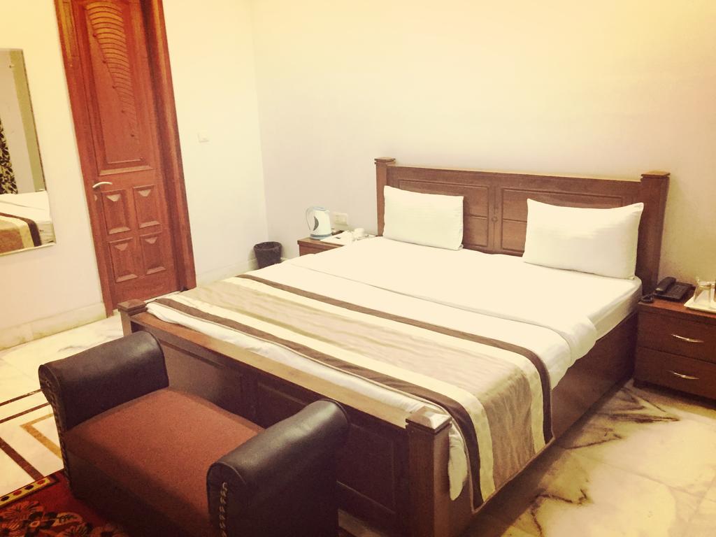 Angel Nri B&B Greater Noida Eksteriør billede