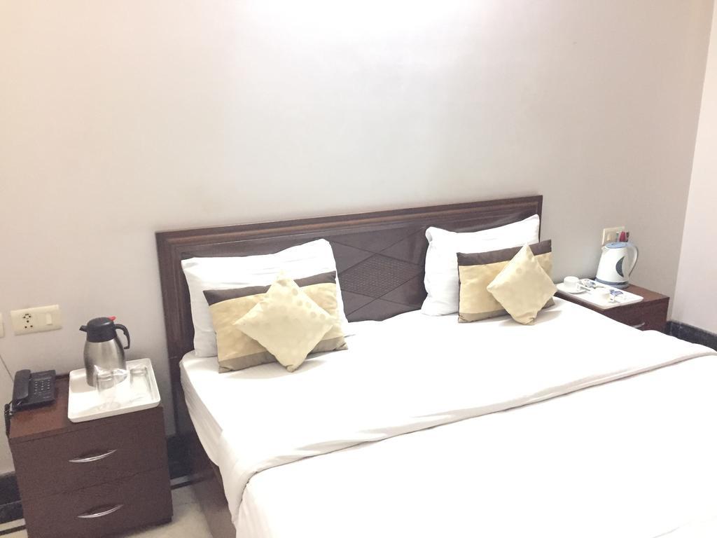 Angel Nri B&B Greater Noida Eksteriør billede