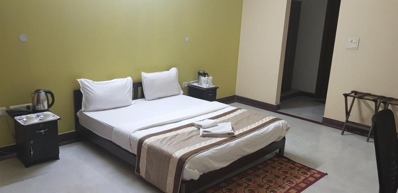 Angel Nri B&B Greater Noida Eksteriør billede