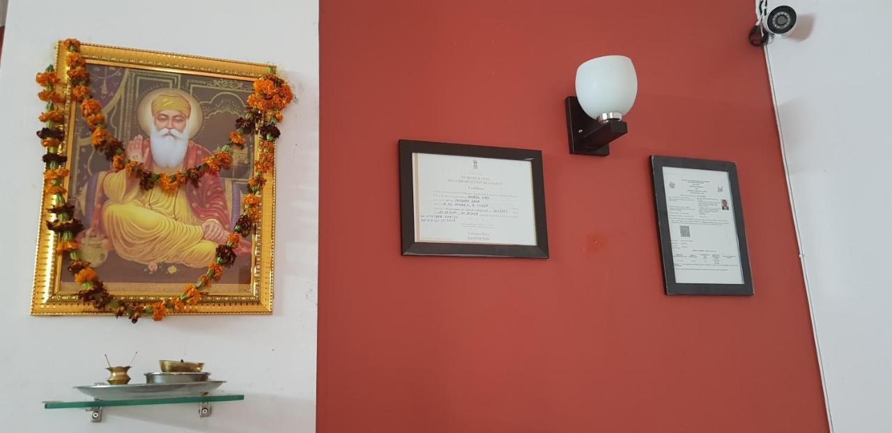 Angel Nri B&B Greater Noida Eksteriør billede